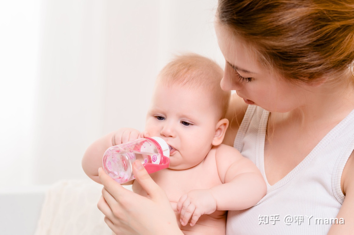 婴儿呛奶
