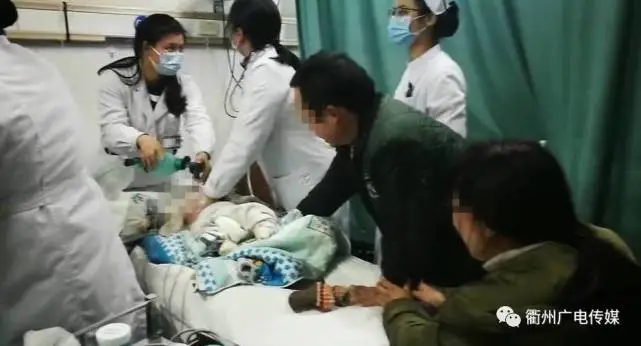 婴儿呛奶