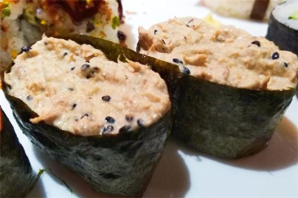 吞拿鱼寿司孕妇能吃吗 尽量避免食用