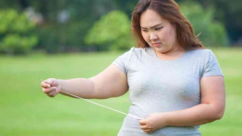 子宫腺肌病是怎么引起的？
