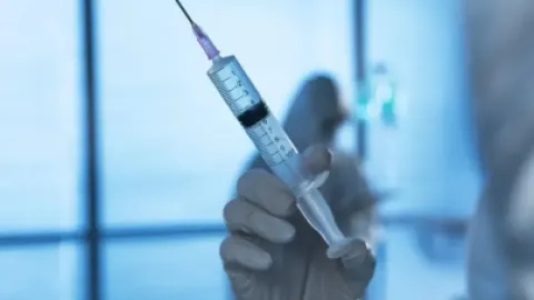 一项有前途的细胞疗法，是怎样成为骗取癌症病人钱财工具的？